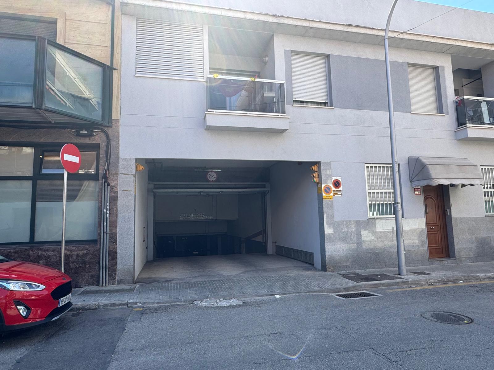 Plaza de parking amplia en Coll d’en Rabassa – Palma de Mallorca